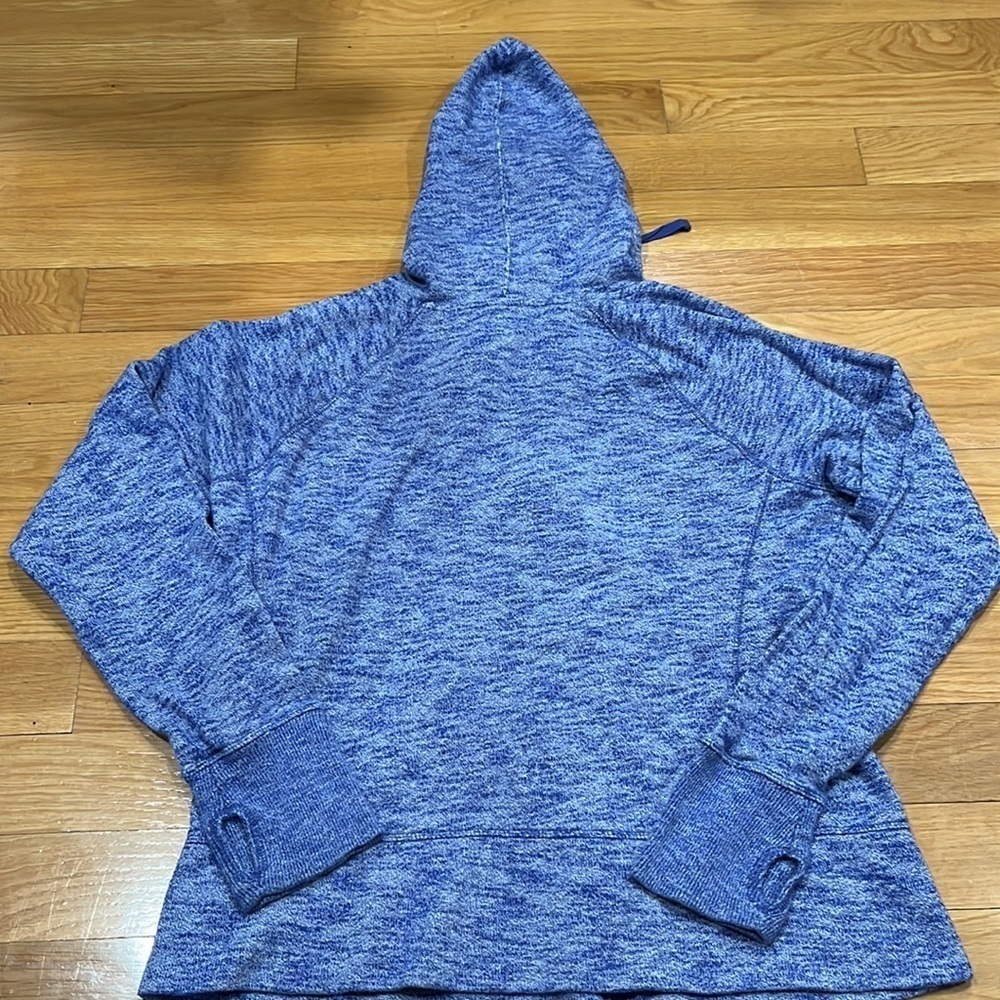 Gap fit zip up workout top see pics for measurements - Picture 6 of 6